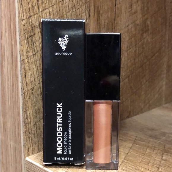 reverent liquid eyeshadow